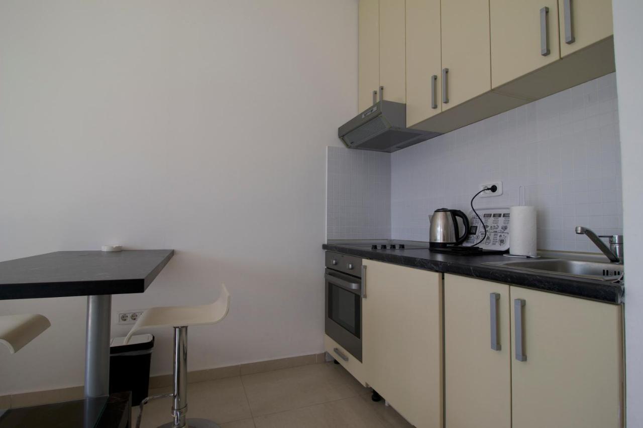 Waterfront Apartments โกตอร์ ภายนอก รูปภาพ