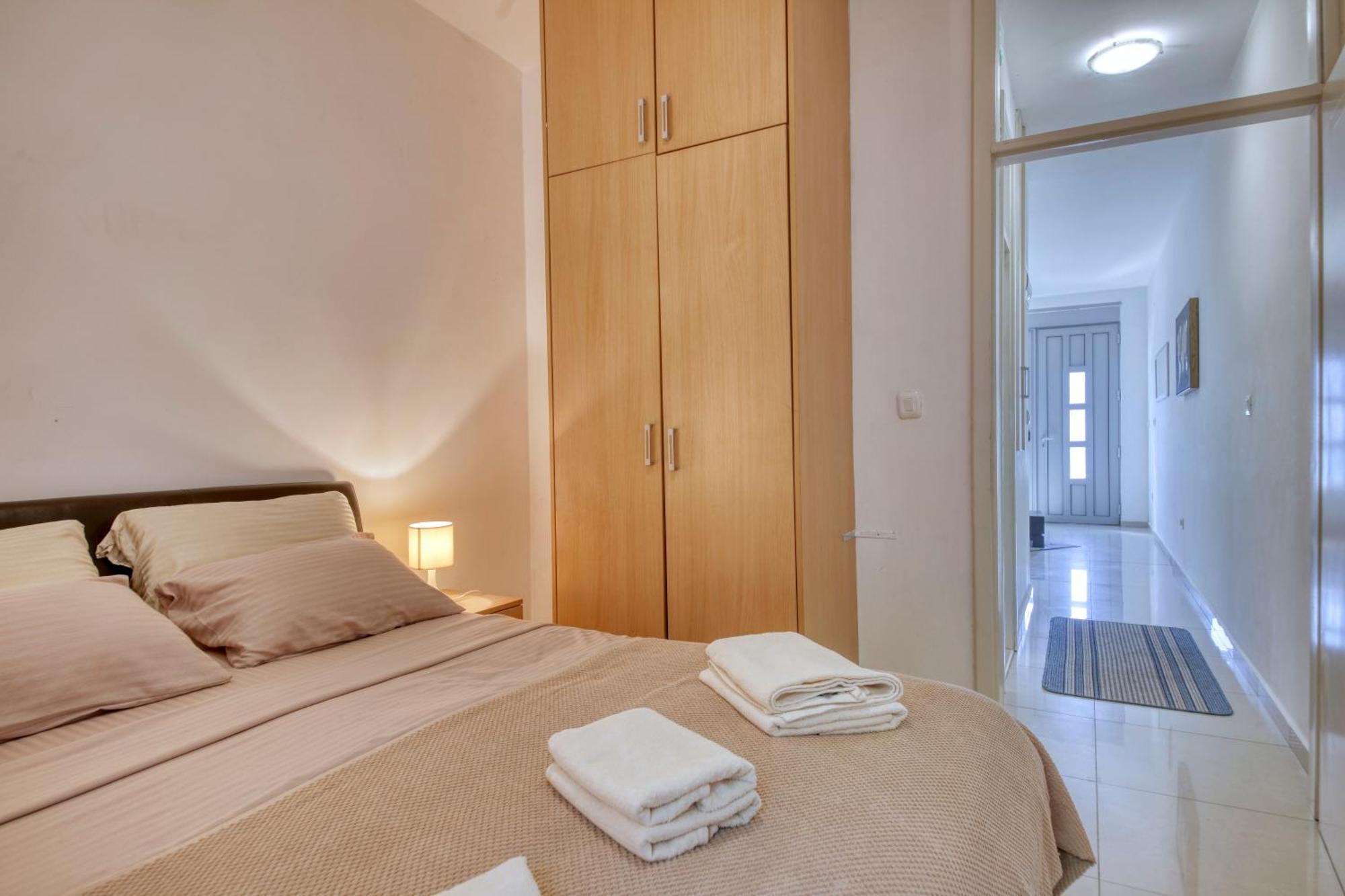 Waterfront Apartments โกตอร์ ภายนอก รูปภาพ